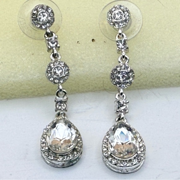 Elegant Silver Drop Earrings - Picture 2 of 4
